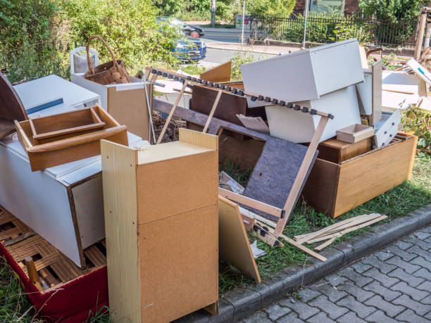 Best Construction Debris Removal  in Hutchinson, KS