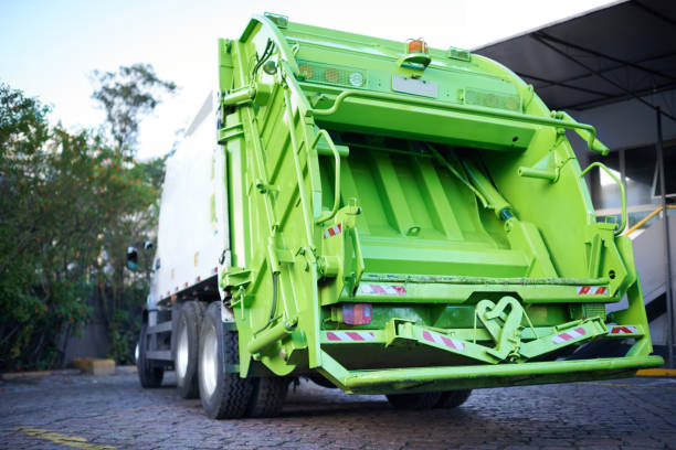 Best Yard Cleanup Services  in Hutchinson, KS